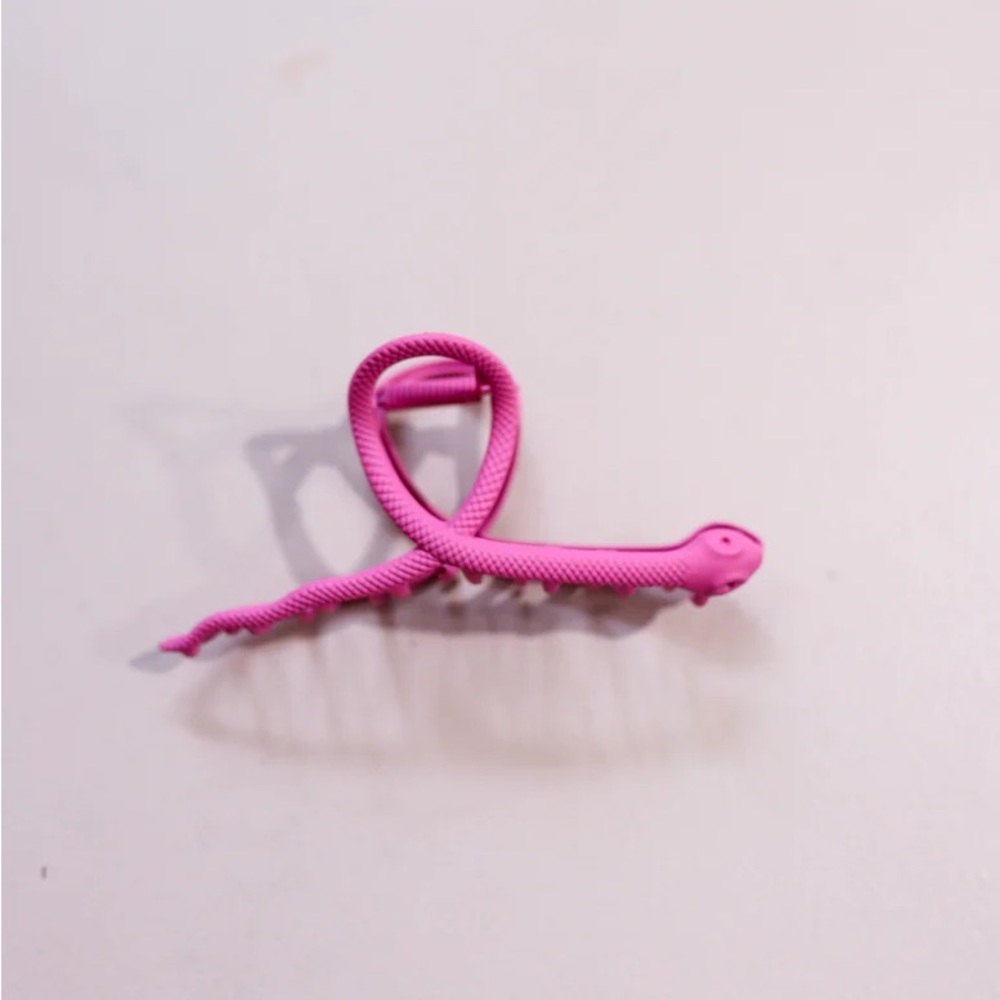 The Metal Snake Claw *PINK*